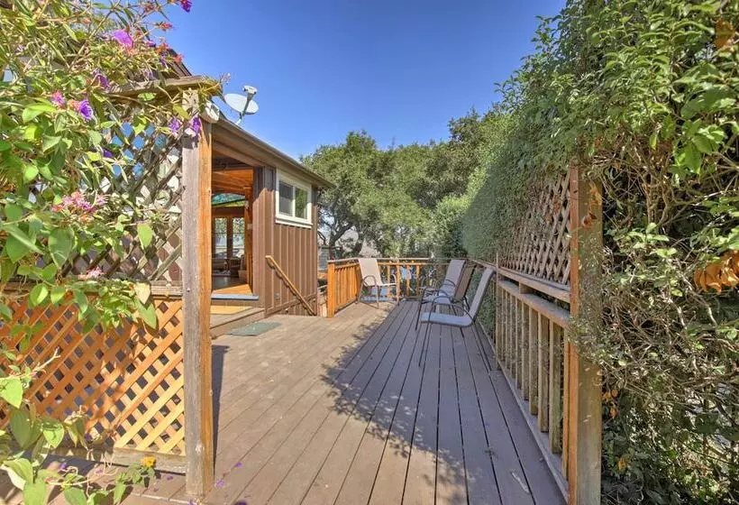 Hillside Home W/ Deck & Views Of Tomales Bay!