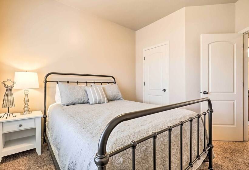 Home W/ Yard+atv Access To Sand Hollow State Park!