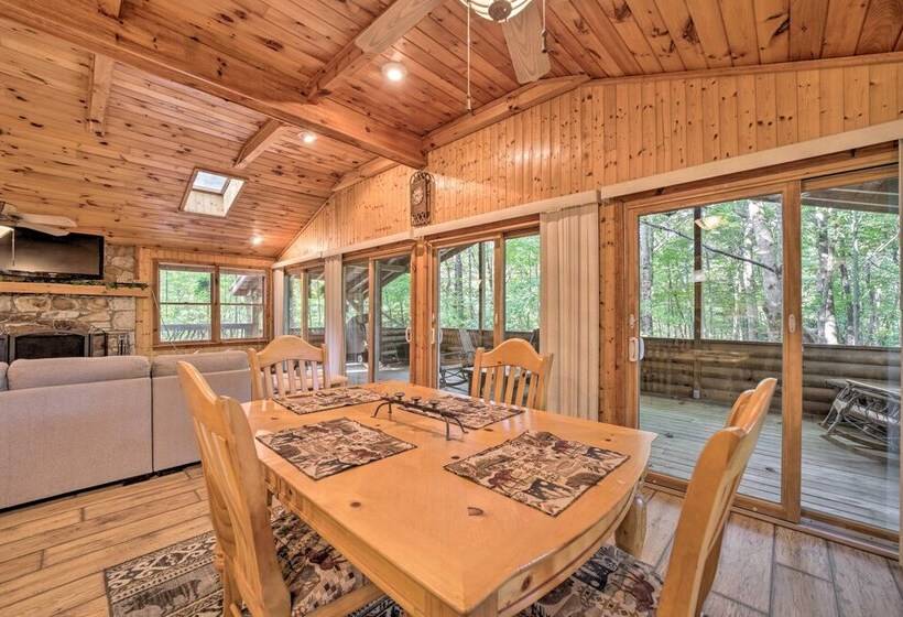 Fire Pit & Grill: Cozy Cabin In Lake Toxaway!