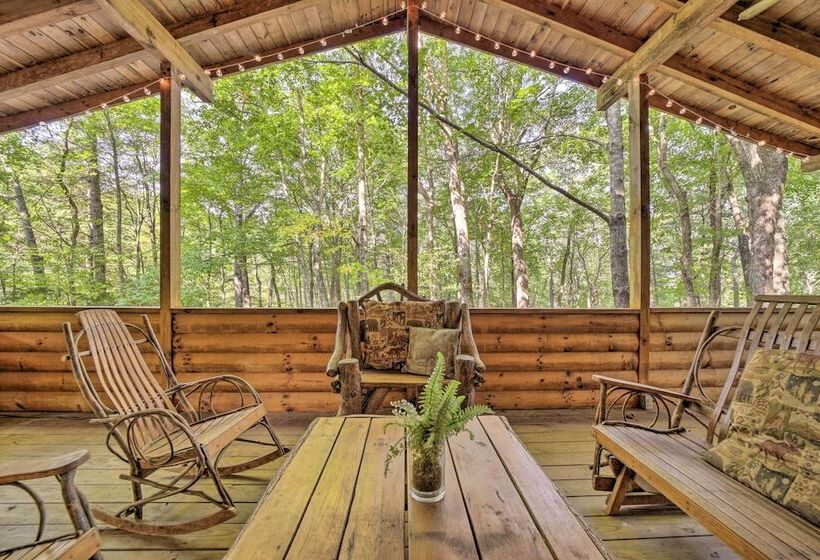 Fire Pit & Grill: Cozy Cabin In Lake Toxaway!