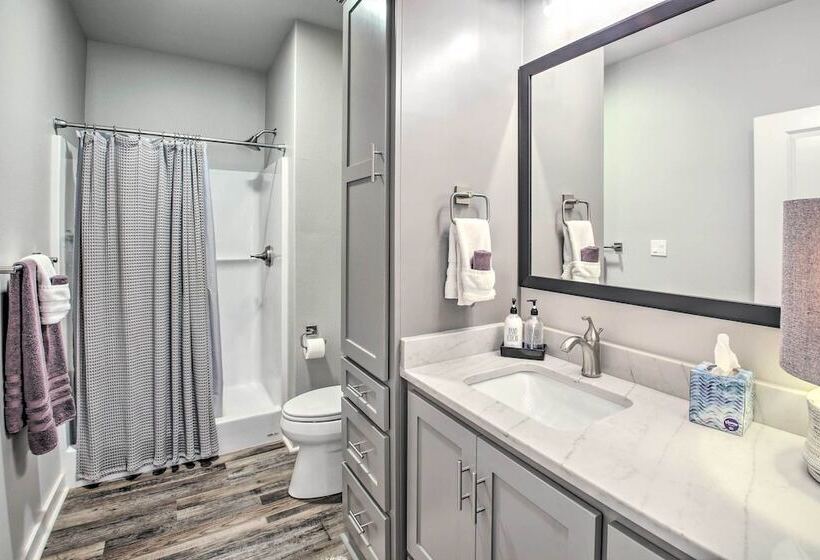 Lakefront Hot Springs Retreat W/ Deck & Grill