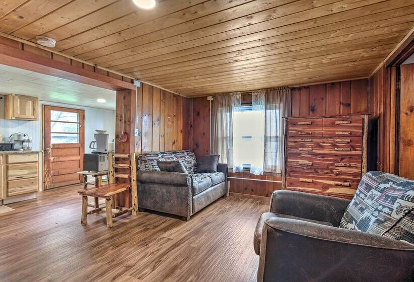 Lakefront Minocqua Cabin W/ Dock & Fire Pit!