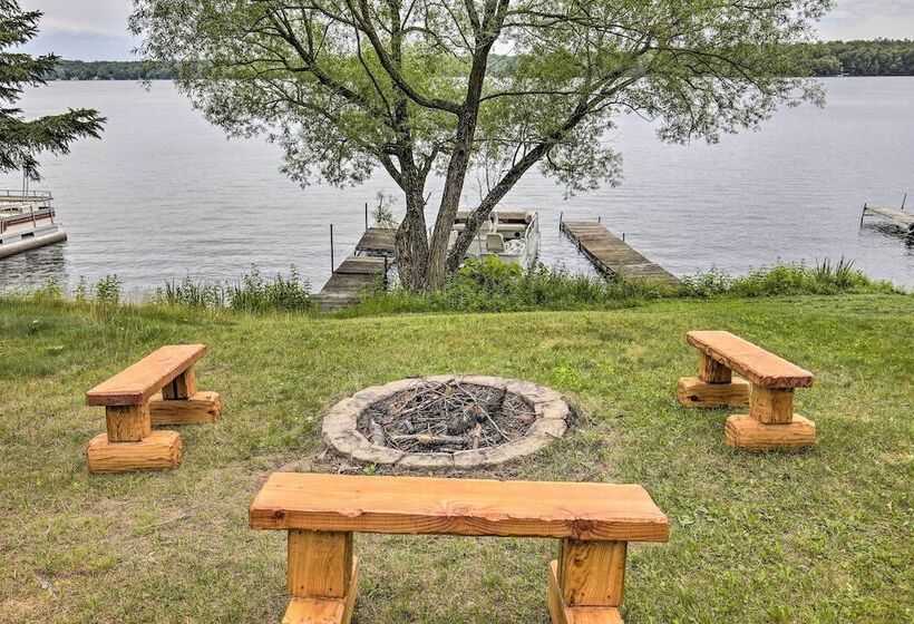 Lakefront Minocqua Cabin W/ Dock & Fire Pit!