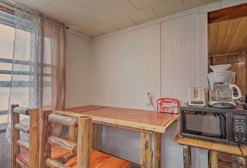 Lakefront Minocqua Cabin W/ Dock & Fire Pit!