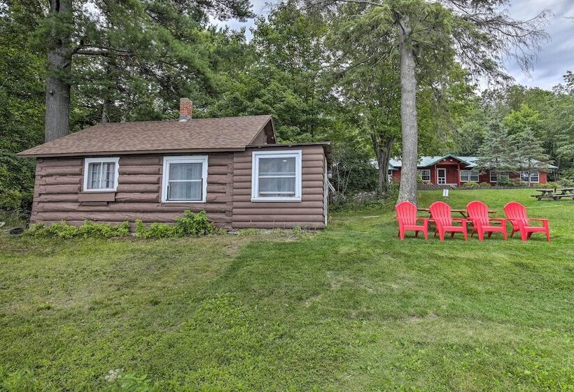 Lakefront Minocqua Cabin W/ Dock & Fire Pit!