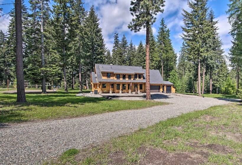 Luxury Lodge: Hot Tub, Snowmobiling & Atv Access!