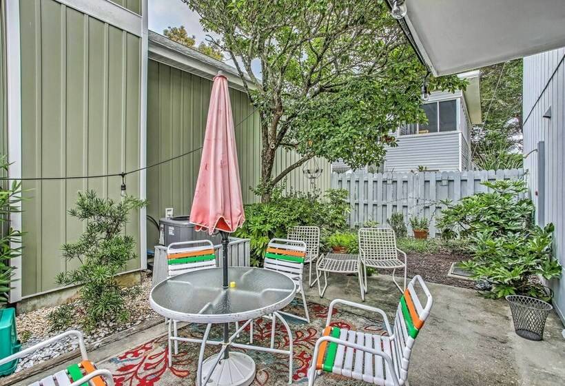 4 Mi To Barefoot Landing: North Myrtle Beach Home