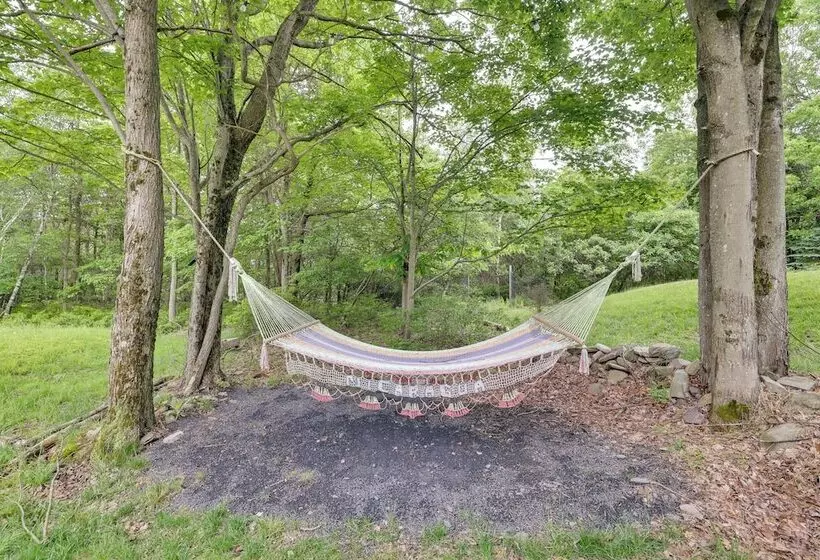 Hot Tub, Game Room: Peaceful Poconos Home!