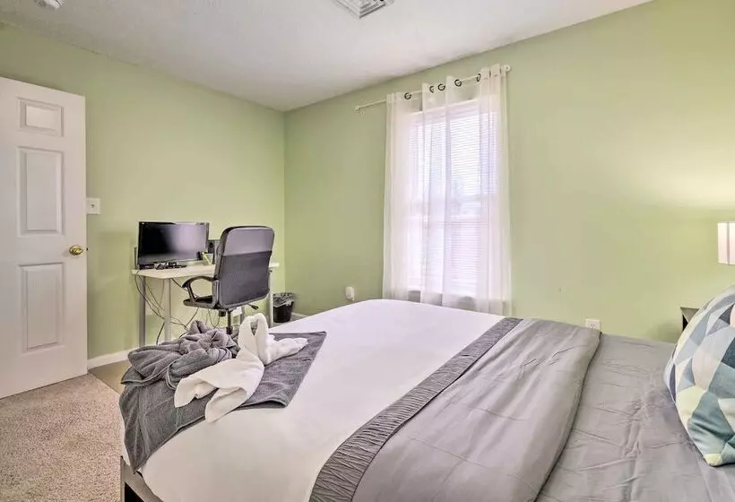 Hot Tub, Game Room: Peaceful Poconos Home!