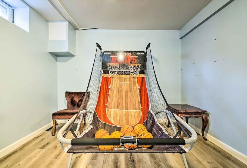 Hot Tub, Game Room: Peaceful Poconos Home!