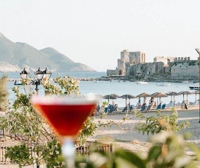 פנסיון Filanthi The Project