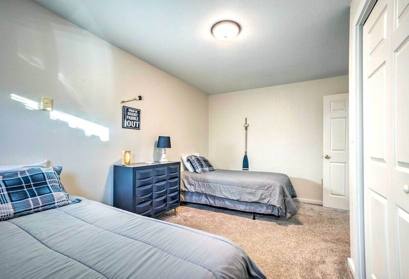 Pet Friendly North Bend Home W/ Bay Views!