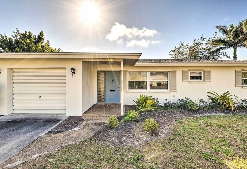 Punta Gorda Home With Backyard ~ 1 Mile To Dtwn!