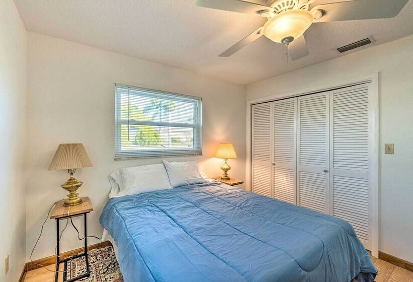 Punta Gorda Home With Backyard ~ 1 Mile To Dtwn!