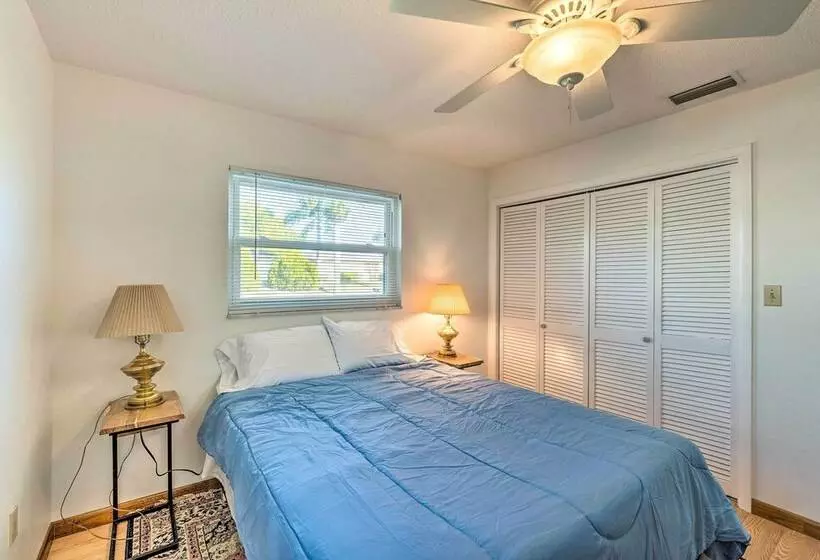 Punta Gorda Home With Backyard ~ 1 Mile To Dtwn!