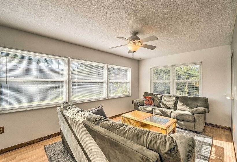Punta Gorda Home With Backyard ~ 1 Mile To Dtwn!