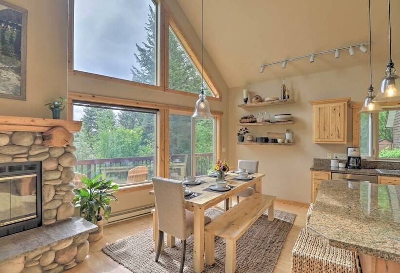 Quiet + Elegant Whitefish Home W/ Hot Tub