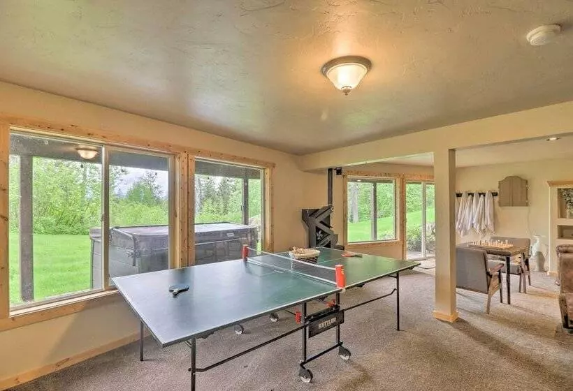 Quiet + Elegant Whitefish Home W/ Hot Tub