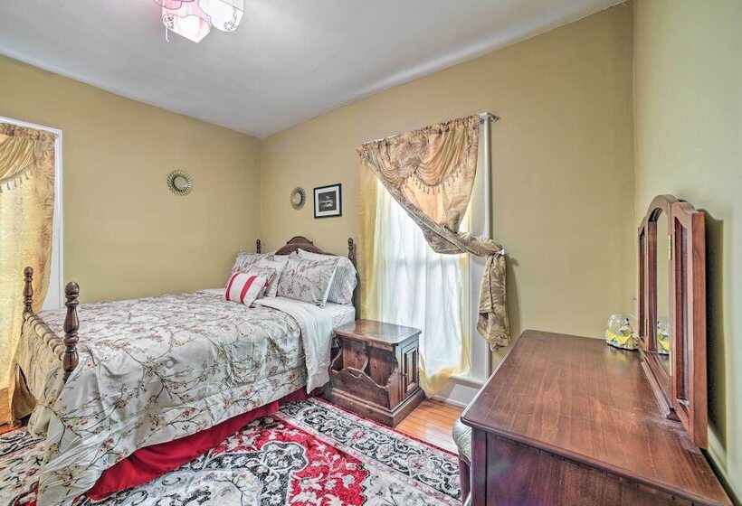 Quiet Oneonta Home   Walk To Historic Dtwn!