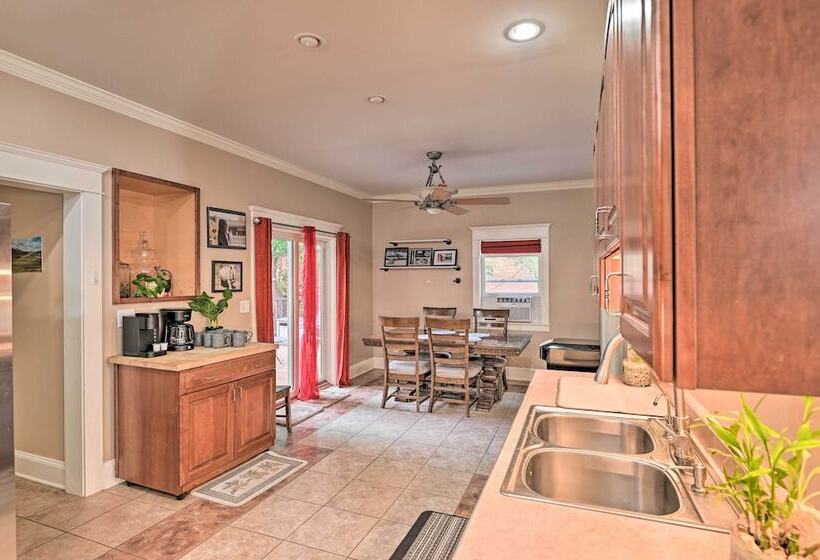 Quiet Oneonta Home   Walk To Historic Dtwn!