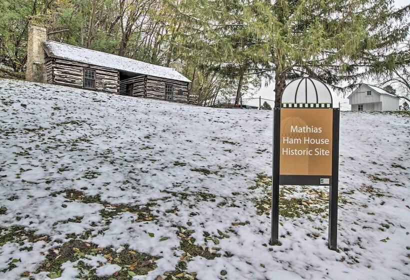 Renovated Historic Home < 1 Mile To Eagle Point!