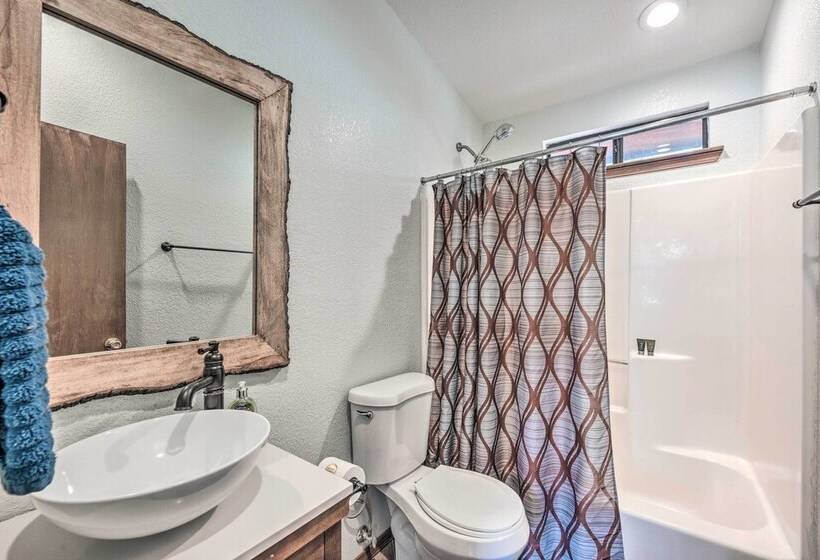 Ruidoso Family Cabin, Short Walk To Downtown!