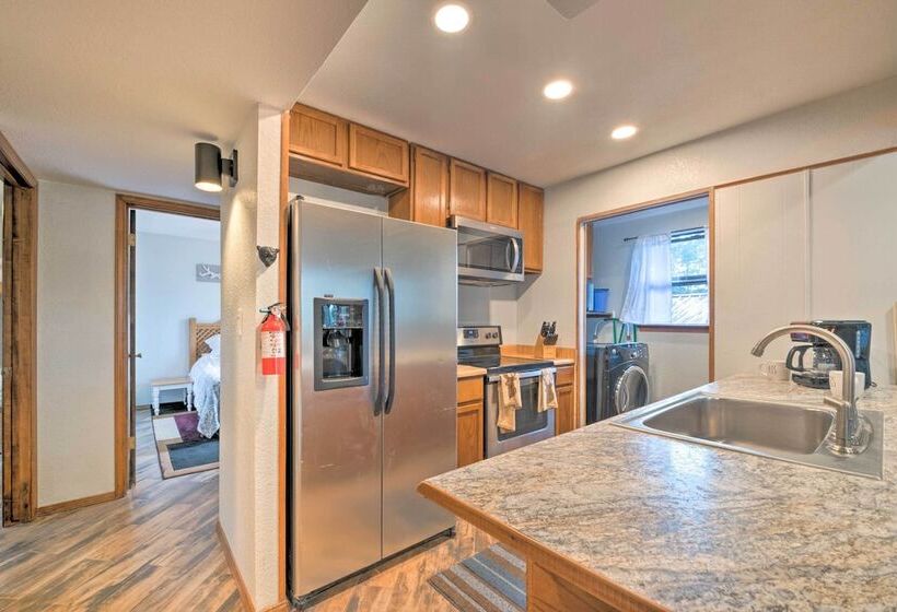 Ruidoso Family Cabin, Short Walk To Downtown!