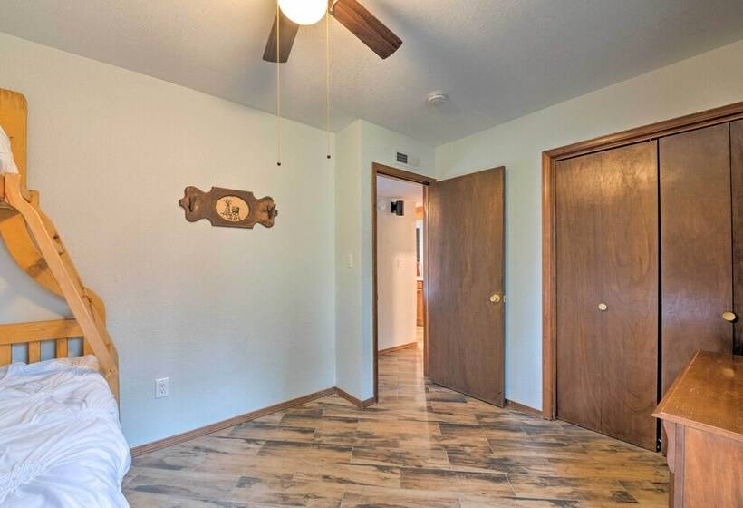 Ruidoso Family Cabin, Short Walk To Downtown!