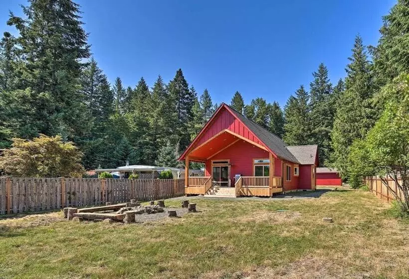 Rustic Cabin Near Mt Rainier: Fire Pit & Bbq!