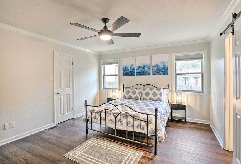 Boat Dock & Kayaks: Waterfront Hot Springs Home!