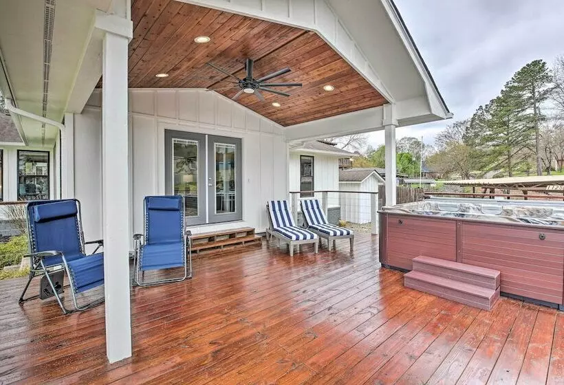 Boat Dock & Kayaks: Waterfront Hot Springs Home!