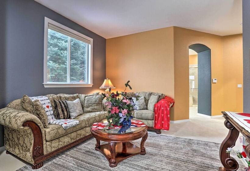 Spacious + Elegant Lone Tree Home Rental W/ Deck!