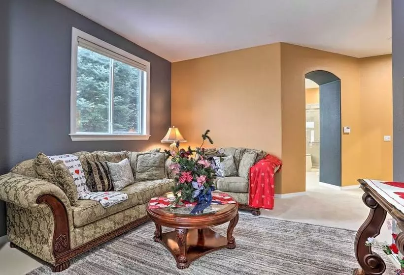 Spacious + Elegant Lone Tree Home Rental W/ Deck!