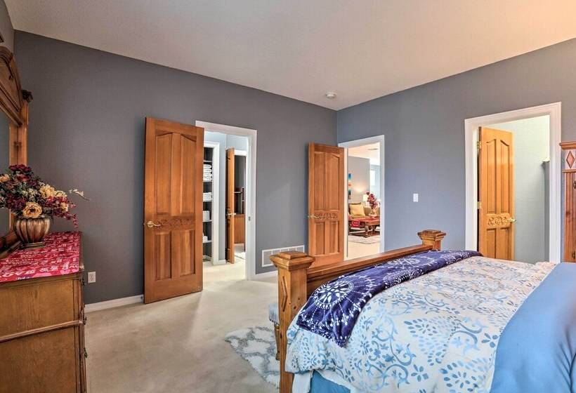 Spacious + Elegant Lone Tree Home Rental W/ Deck!