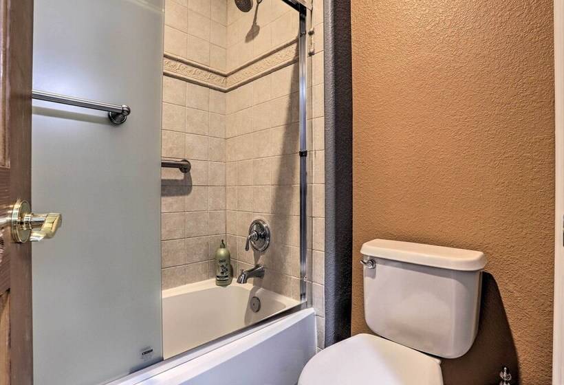 Spacious + Elegant Lone Tree Home Rental W/ Deck!