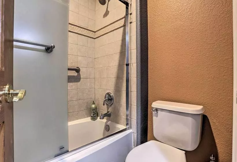 Spacious + Elegant Lone Tree Home Rental W/ Deck!