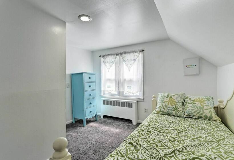 Spacious Sullivan County House W/ Fire Pit