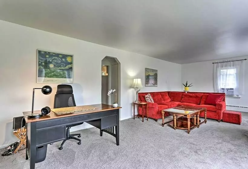 Spacious Sullivan County House W/ Fire Pit