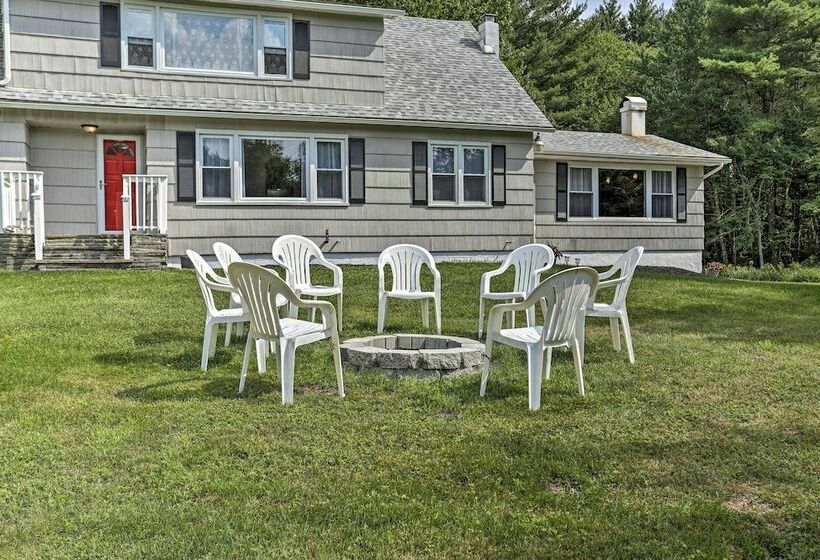 Spacious Sullivan County House W/ Fire Pit