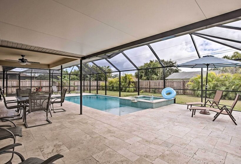 The Pelican Escape W/ Lanai ~3 Mi To Downtown!