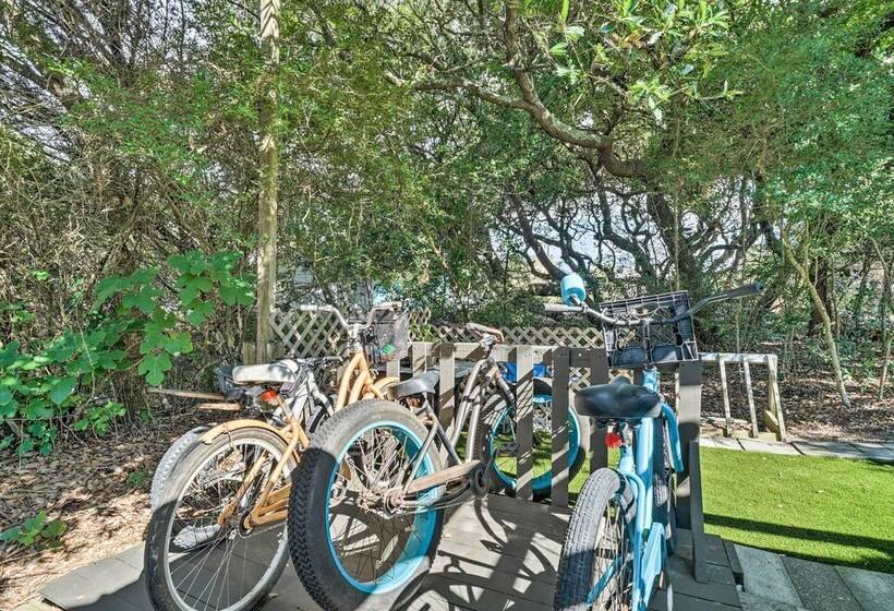 Topsail Beach Villa: Outdoor Oasis W/ Hot Tub