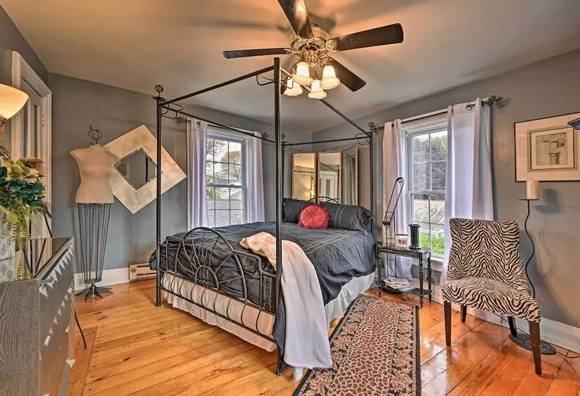 Unique & Historic Home Walk To Lake Champlain