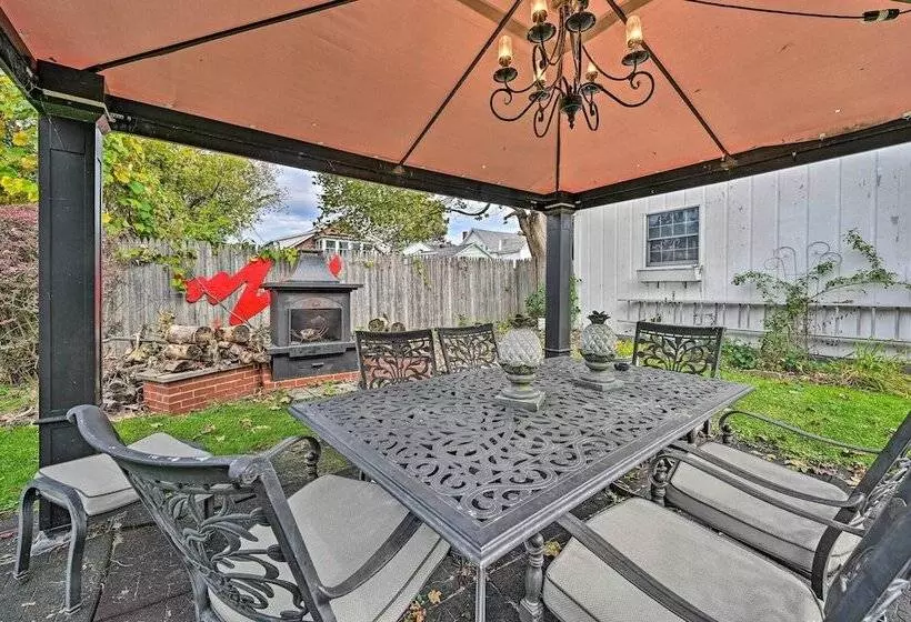 Unique & Historic Home Walk To Lake Champlain