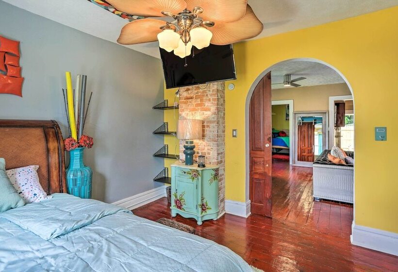 Unique Sandusky Home ~ 2 Blocks To Downtown!