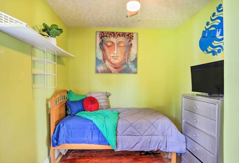 Unique Sandusky Home ~ 2 Blocks To Downtown!