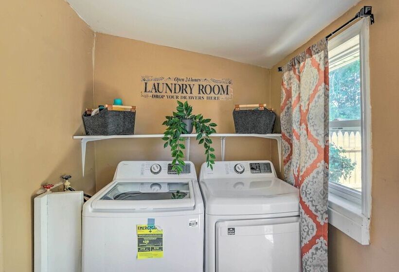 Unique Sandusky Home ~ 2 Blocks To Downtown!