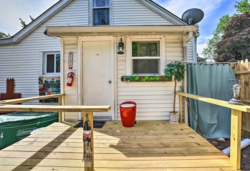 Unique Sandusky Home ~ 2 Blocks To Downtown!