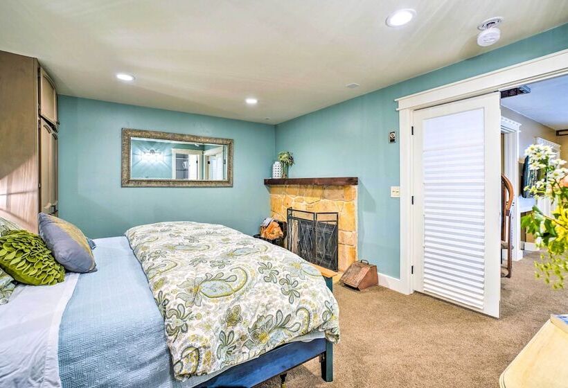 Cascade A Frame Cabin W/ Lake Views!