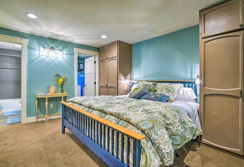 Cascade A Frame Cabin W/ Lake Views!