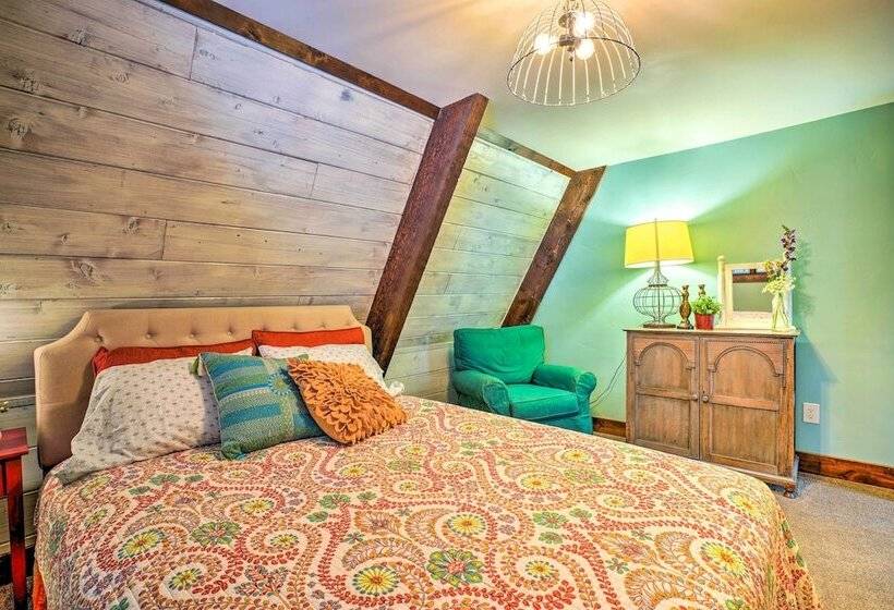 Cascade A Frame Cabin W/ Lake Views!